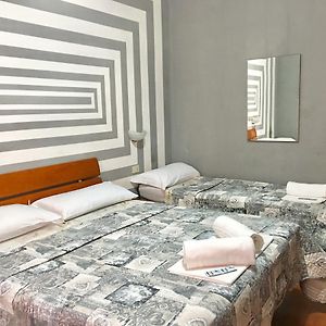 Dormitory Room Mixed