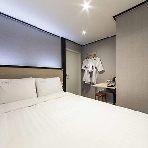 Private Bathroom King Room