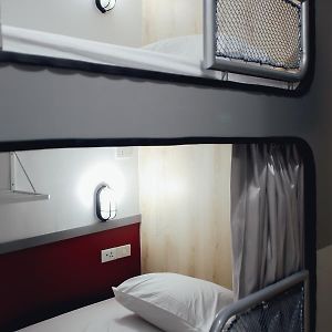 Dormitory Room Mixed