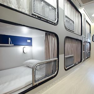 Dormitory Room Mixed