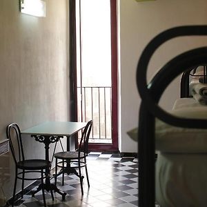 Dormitory Room Mixed