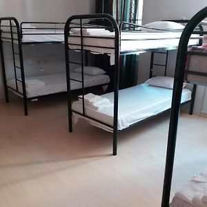 Chambre Juste Pour Hommes Dortoir