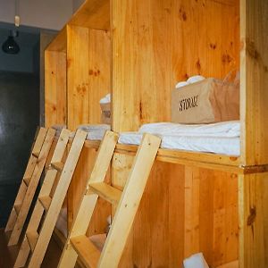 Dormitory Room Mixed