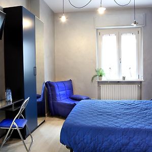 Family Private Bathroom Twin Room