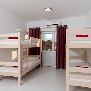 Dormitory Room Mixed