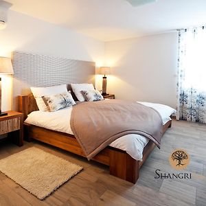 Chambre Lit Queen-Size