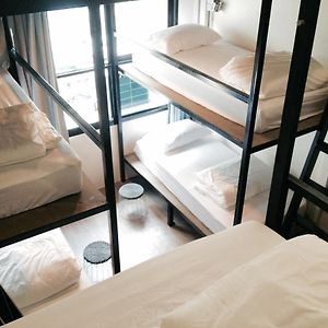 Chambre Juste Pour Femmes Dortoir
