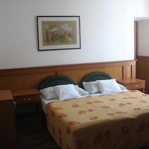 Chambre Lit Queen-Size