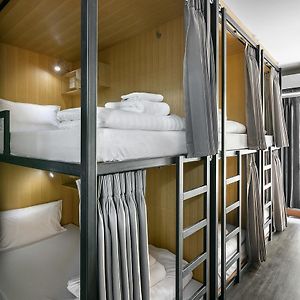 Dormitory Room Mixed