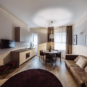 Estella luxury suites