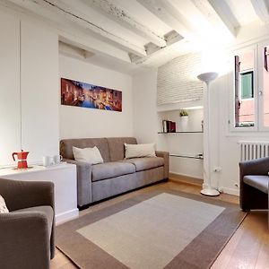 Appartement à 3 Chambres à Coucher