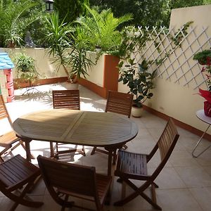 Appartement à 3 Chambres à Coucher