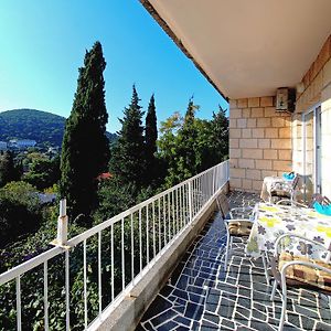 Apartment Villa Vala