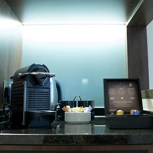 Studio Premium Lit King-Size