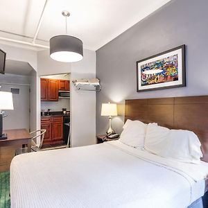 Chambre Économique avec Salle de Bain Commune Lit King-Size