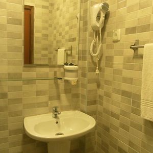 Private Bathroom Triple Room