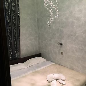 Budget External Bathroom Double Room