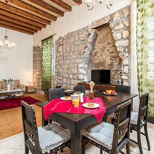 Old Palace Apartment