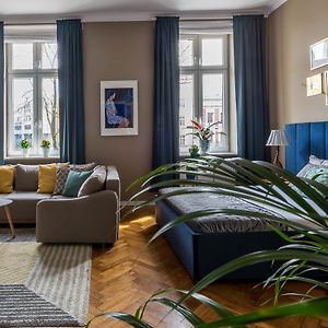 Appartement à 2 Chambres à Coucher