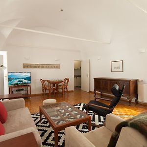 Charming Apartment Laura Tour As Ljubljana By Town Hall