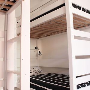 Chambre Juste Pour Hommes Dortoir