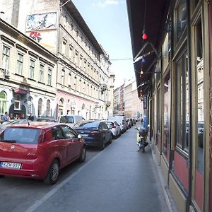 Roxana Apartments