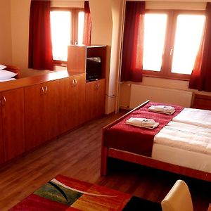 Chambre Quintuple
