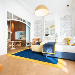 Appartement à 2 Chambres à Coucher