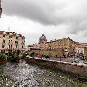 All'Ombra Del Cupolone