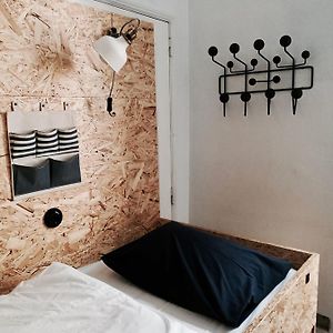 Dormitory Room Mixed