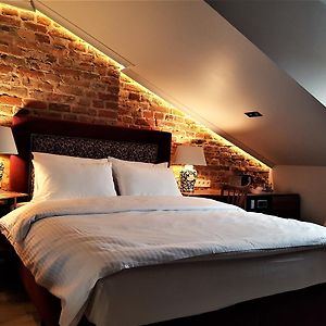 Chambre Mansardée Double