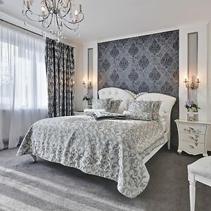 Wellness&SPA boutique Hotel pod lipkami Prague