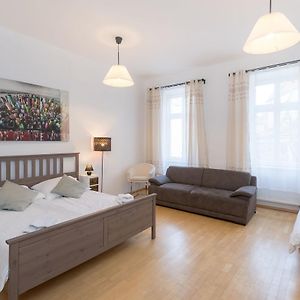 Appartement à 3 Chambres à Coucher
