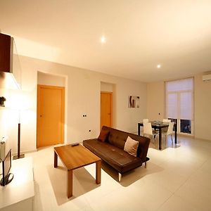 Appartement à 2 Chambres à Coucher