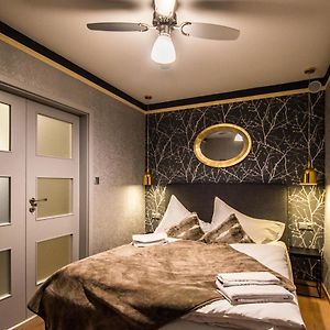 Unique Apt 250m from the Charles Bridge