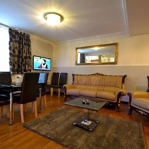 Appartement Supérieur à 3 Chambres à Coucher