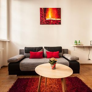 Elegant Apartment Royal Castle