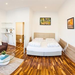 Appartement à 3 Chambres à Coucher