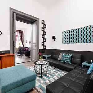 Appartement de Luxe à 3 Chambres à Coucher