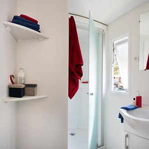 Mobile Home à 2 Chambres à Coucher