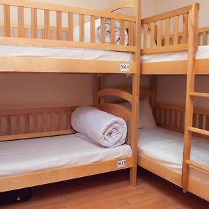 Globus Hostel