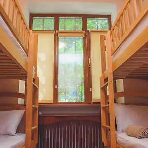 Chambre Juste Pour Hommes Dortoir