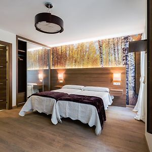 Private Bathroom Twin Room