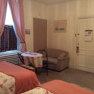 Chambre Standarde Lit Queen-Size