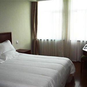Single Room Mainland Chinese Citizens