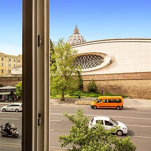 The Dome 3 Bedroom Apartment En Suite