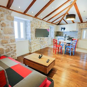 Castellum Apartments
