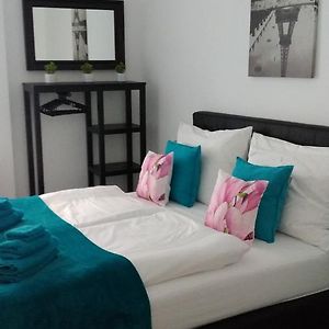 Appartement à 3 Chambres à Coucher