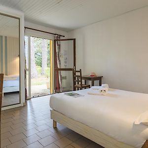 Chambre Double avec Accès aux Personnes Handicapées