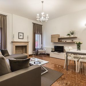 Ca' Del Monastero 2 Collection Apt For 4 Guests With Lift
